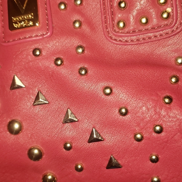 Hot pink purse - Picture 3 of 8
